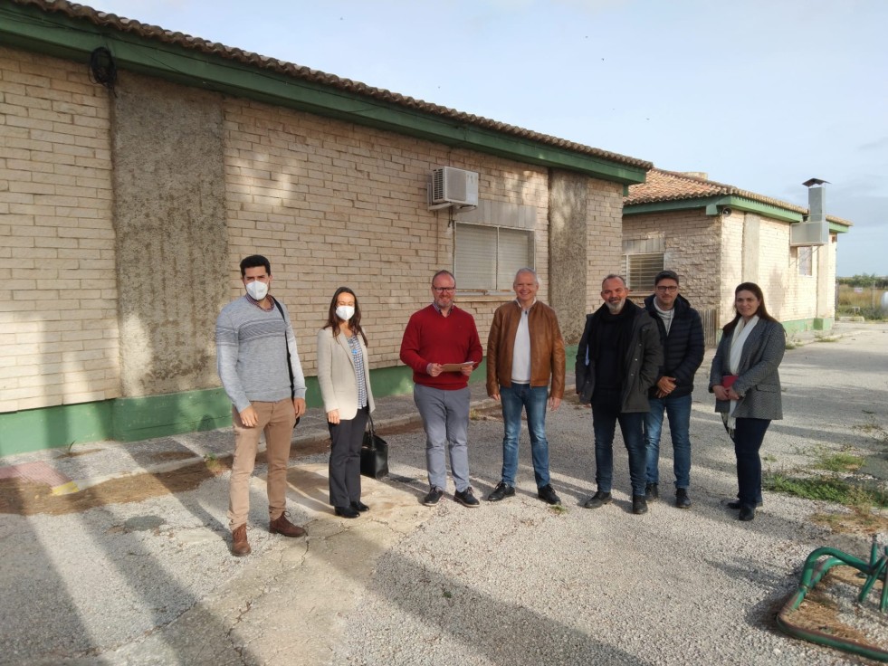 Xeraco firma el inicio de las obras del nuevo colegio
