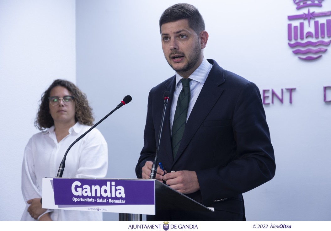 Gandia impone su criterio y consigue que la extracción de arena finalice el 10 de junio