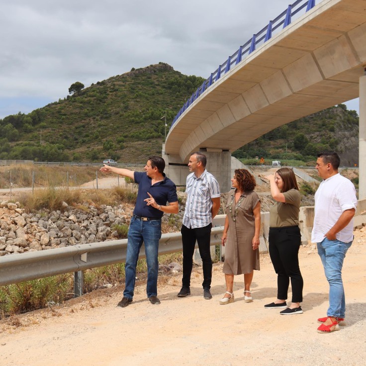 El senador de Compromís visita Oliva para conocer los avances de las obras del enlace sur Oliva - AP7