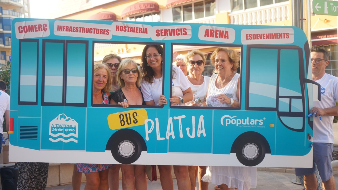 El PP de Tavernes presenta su iniciativa para mejorar el estado y los servicios de la playa