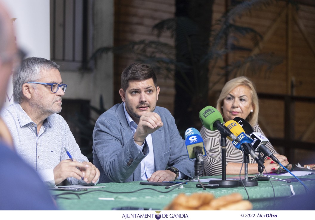 Gandia pone en marcha el 'Cheque escolar' de ayuda de 30 euros a cada alumno de Primaria y ESO