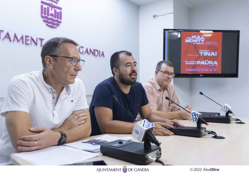 Música y teatro en el Serrano durante la Fira de Gandia