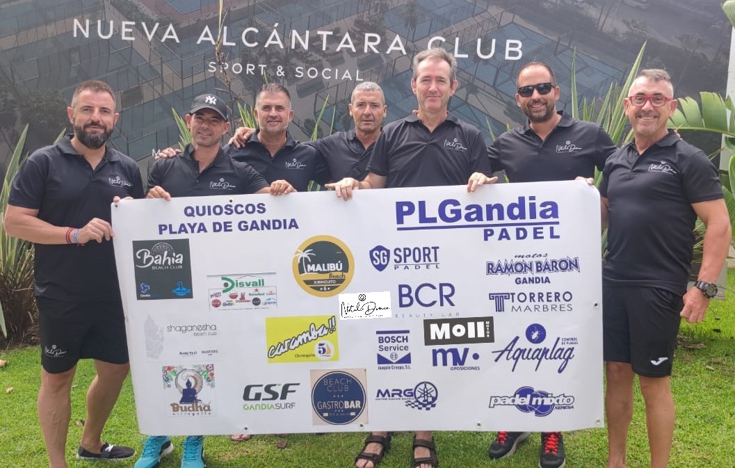 El equipo de pádel de la Policía Local de Gandia participa en el XVI Campeonato de España