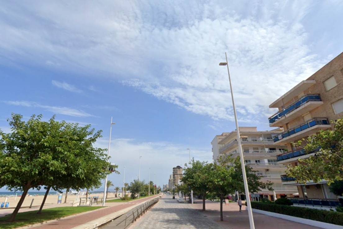 El PP de Gandia pide eliminar en invienro La Morada en la primera línea de la playa