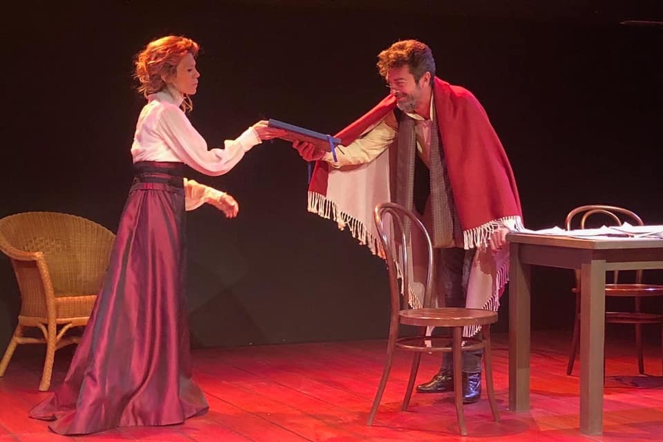 La Casa de la Cultura de Tavernes acoge la obra de teatro 'Tu mano en la mía'