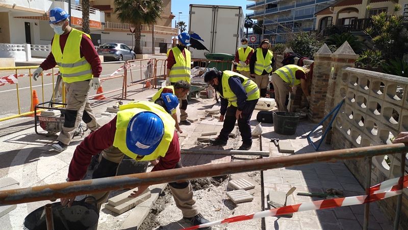 Tavernes contratará a 48 vecinos y vecinas desempleados con la puesta en marcha de dos nuevos talleres de empleo