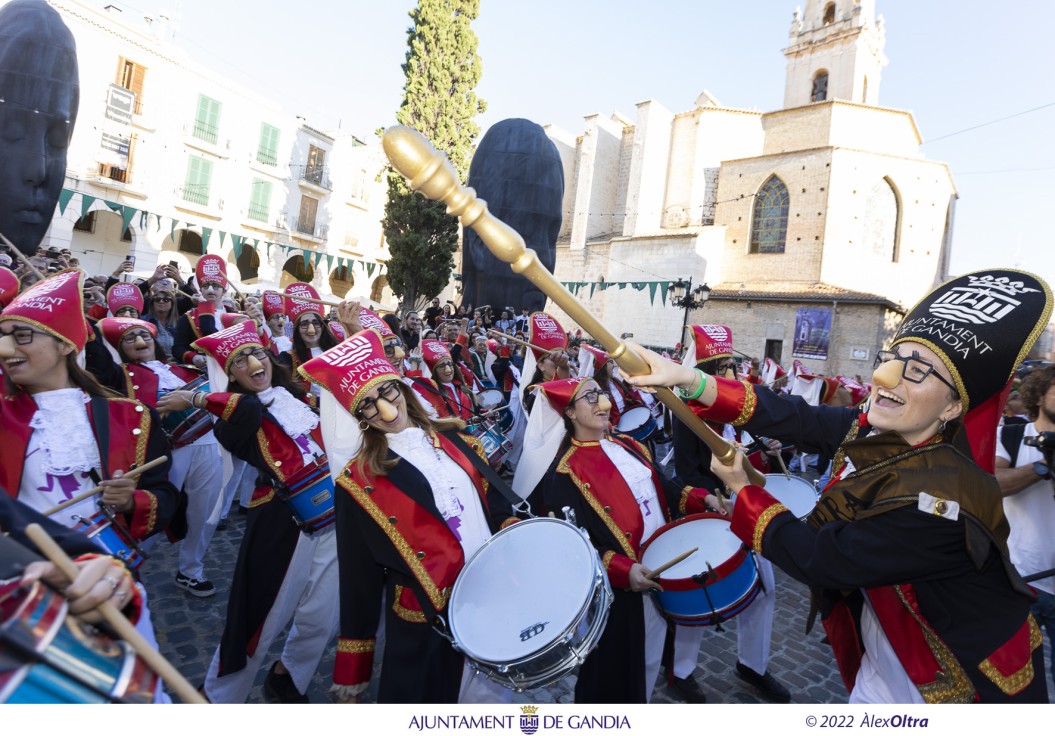 El Tio de la Porra de Gandia estará mañana en el pasacalle de las Comarcas en València