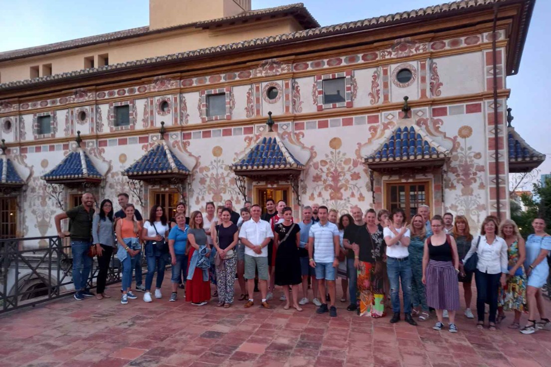 Gandia recibe la visita de un grupo de Touroperadors húngaros en plena Feria y Fiestas