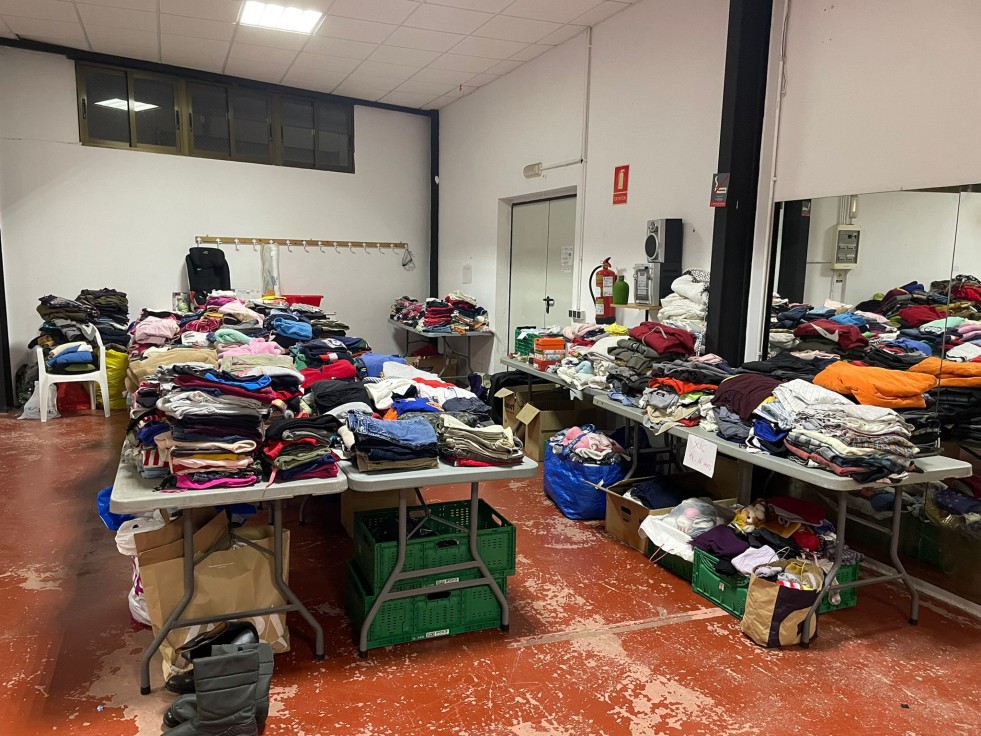 L'Alqueria de la Comtessa envía 110 kilos de ropa a Ucrania