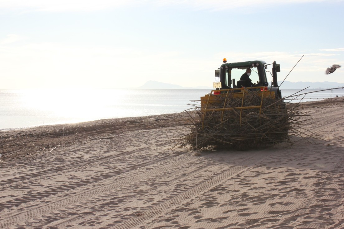 La Diputació retira 539 metros cúbicos de residuos de las playas