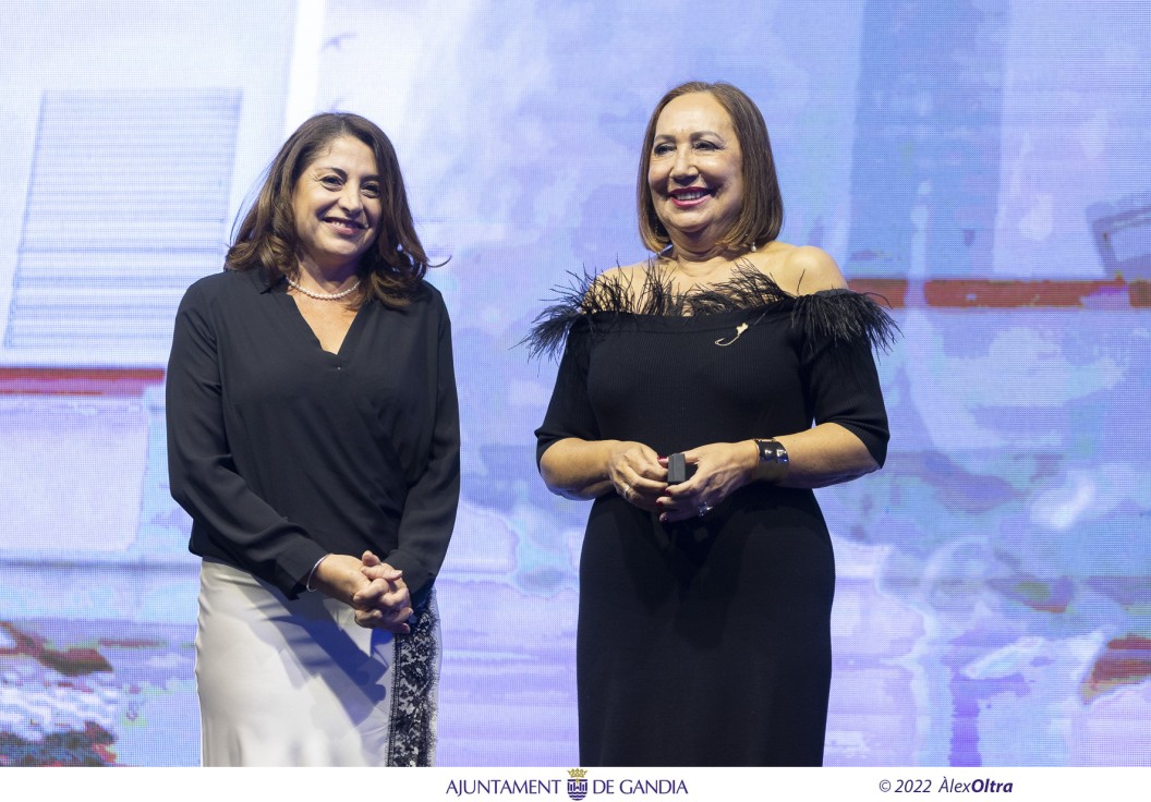 Reconocimiento especial a Rosa Llopis, ex presidenta de ACCO, en la XXIII Gala Empresarial Premios FAES 2022