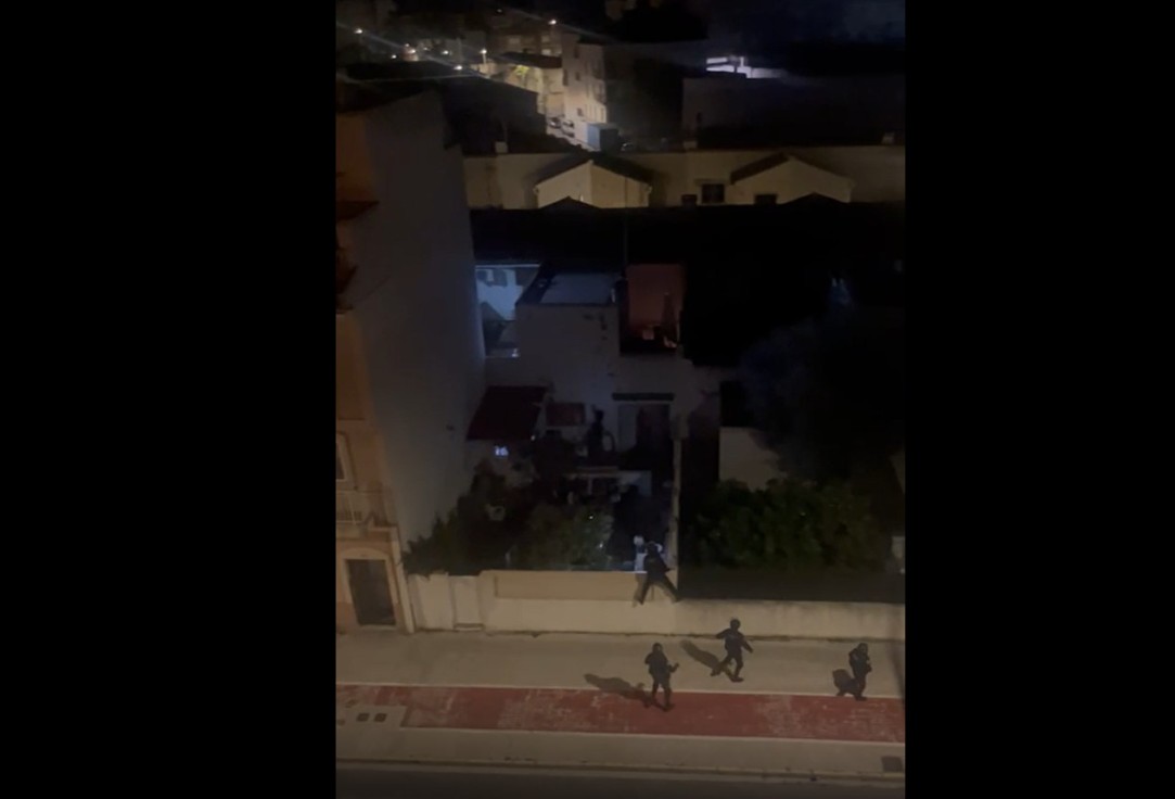 Tranquila somos la Guardia Civil:  La operación en el Grau de Gandia dejó escenas insólitas y varios vídeos