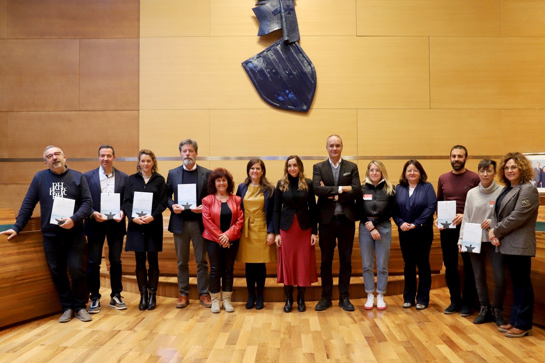 Piles y l'Alqueria reciben la guía Smart City de la Diputació de València y Avaesen