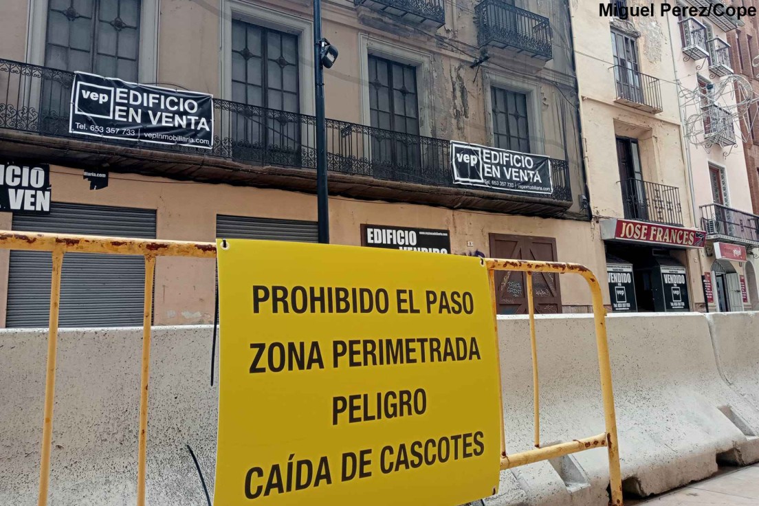 El edificio frente al Palau Ducal de Gandia podría ser derribado en breve