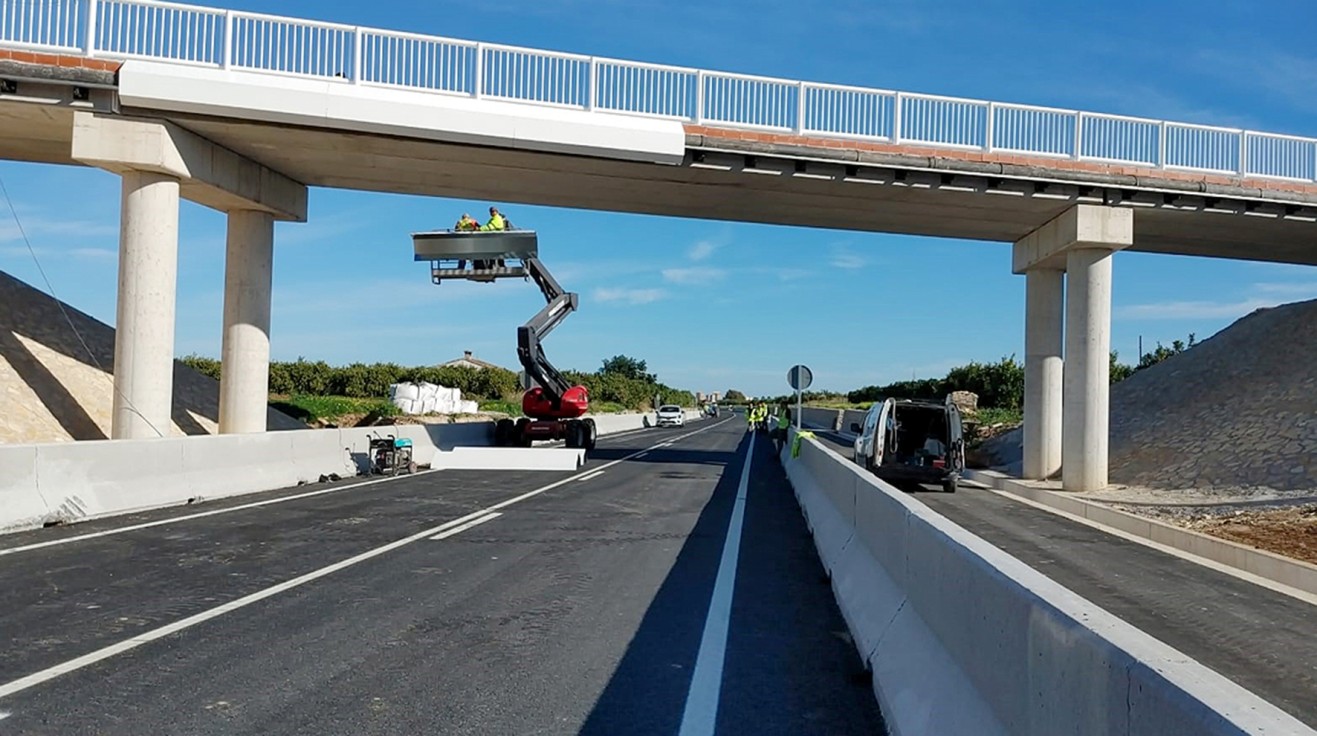 La Diputació pone en servicio la carretera que une Bellreguard con la playa