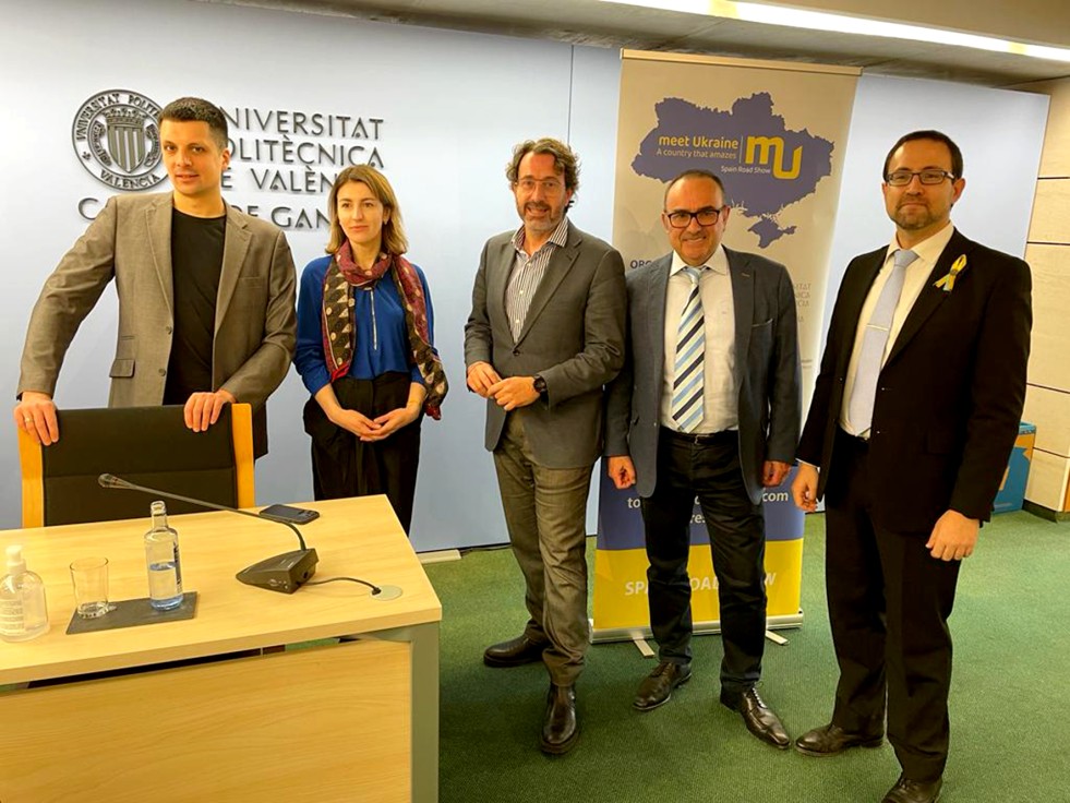 La presidenta de la Agencia Estatal de Desarrollo del Turismo de Ucrania en Gandia