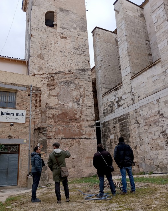 Empiezan los trabajos arqueológicos para la restauración del campanario de la Colegiata de Gandia