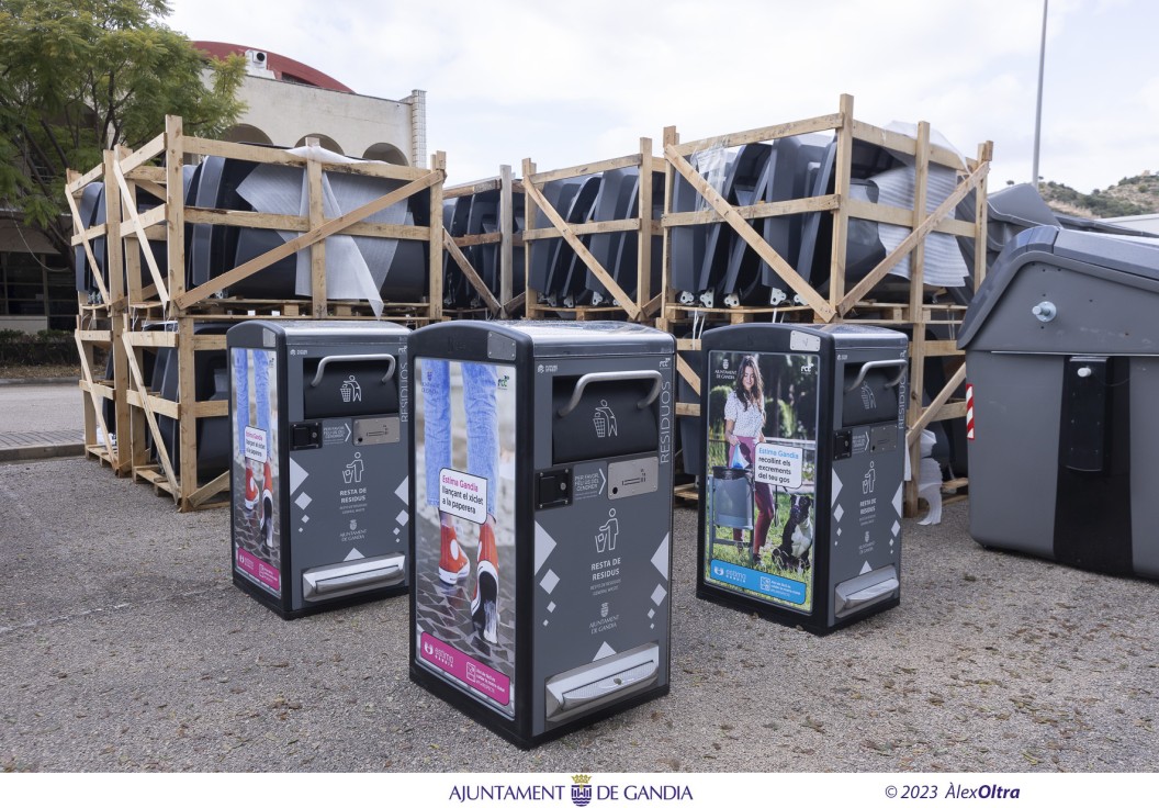 Gandia instalará papeleras inteligentes en las plazas y renueva casi 500 contenedores