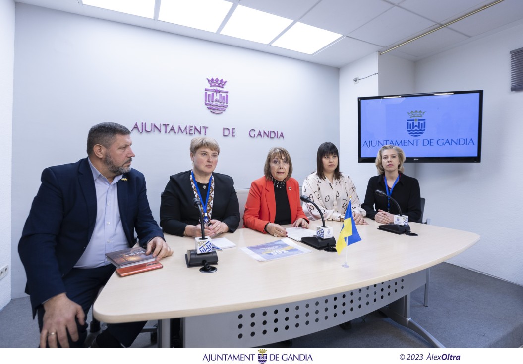 Gandia conmemora el primer aniversario de la invasión rusa en Ucrania con varias actividades