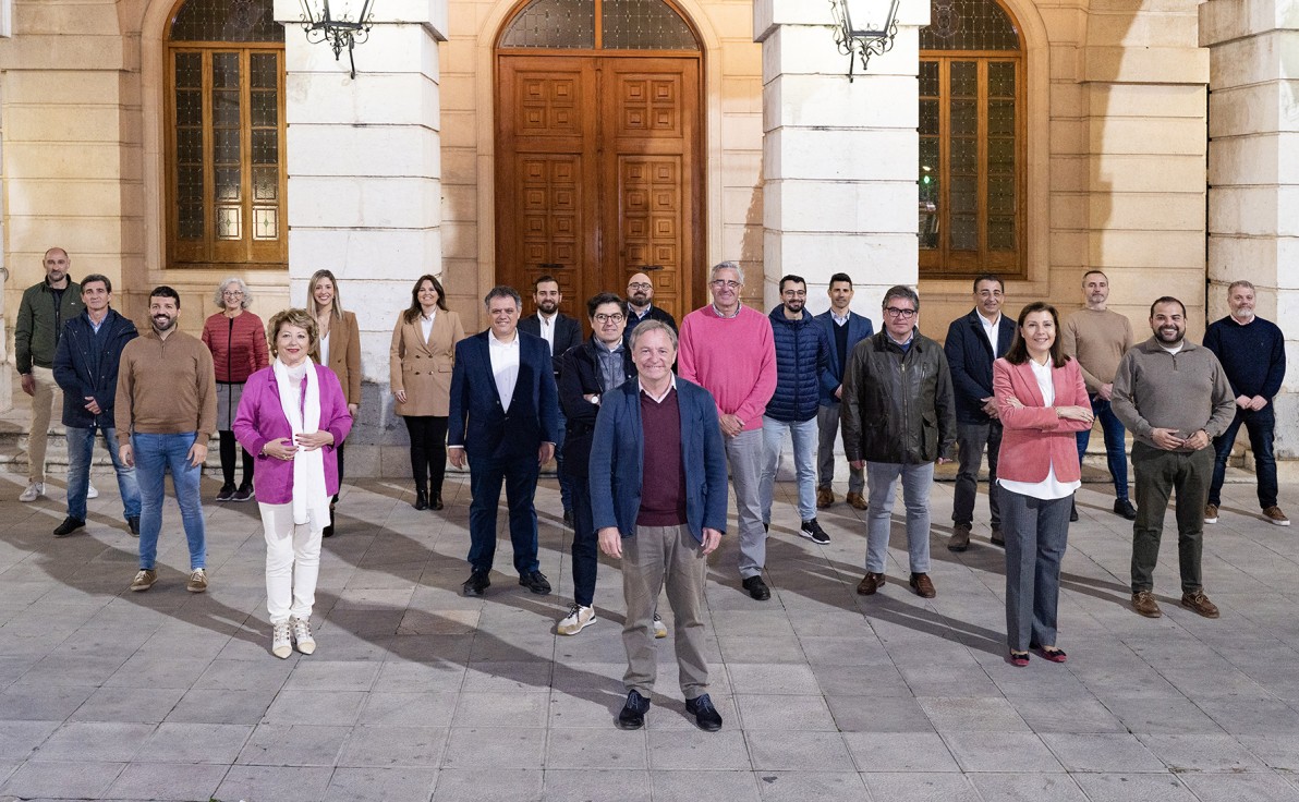El PP presenta su equipo de campaña para alcanzar la alcaldía de Gandia