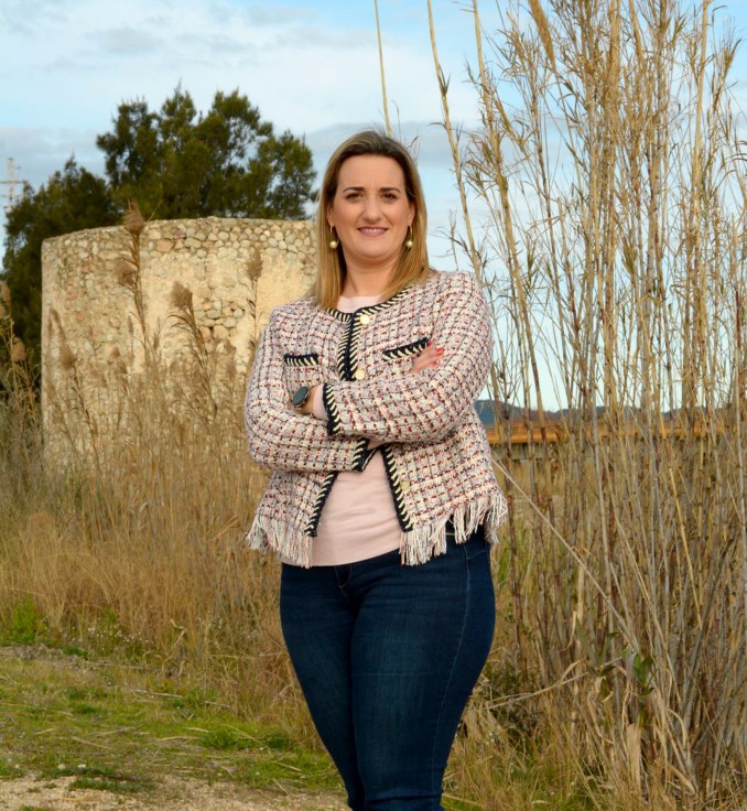 La presidenta de la AMPA del colegio Joanot Martorell, Mireia Martí, candidata del PSPV-PSOE a la alcaldía de Xeraco