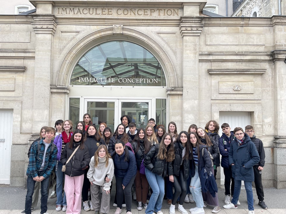 Intercambio escolar de estudiantes de Los Naranjos y Carmelites de Gandia con Laval