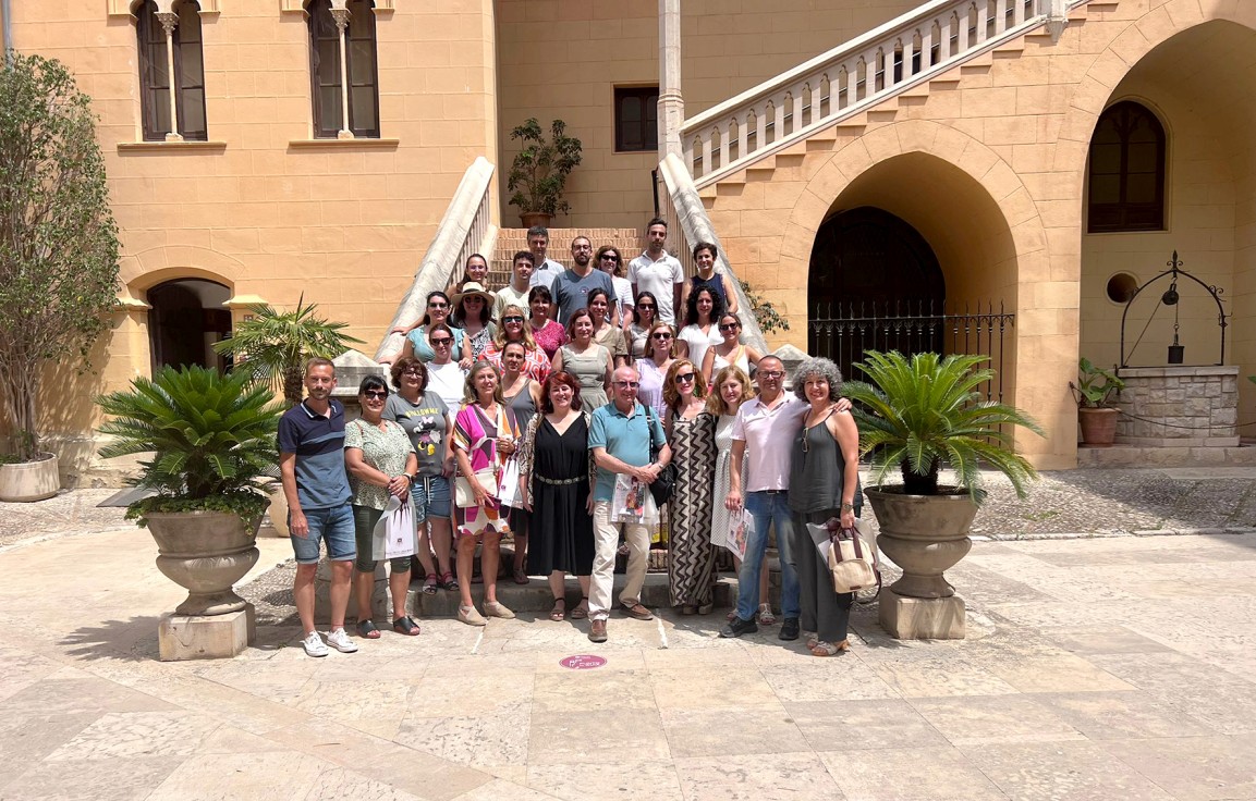 Treinta y cinco prescriptores de turismo visitan Gandia y Alfauir con València Turisme