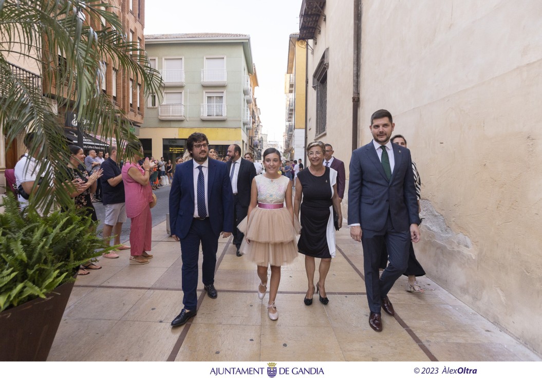 Daniela acepta ser Fallera Mayor Infantil de Gandia para 2024