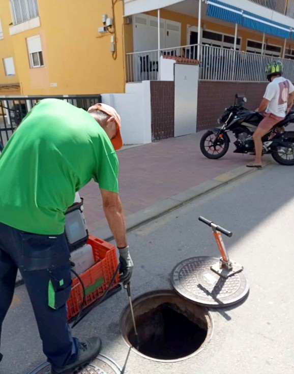 El Ayuntamiento de Tavernes intensifica las tareas de fumigación para la prevención de plagas