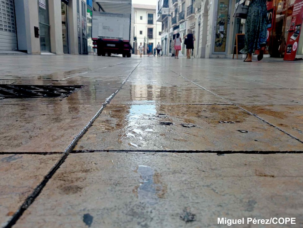 El PP pide que las principales calles peatonales del centro de Gandia vuelvan a ser tratadas con antideslizante