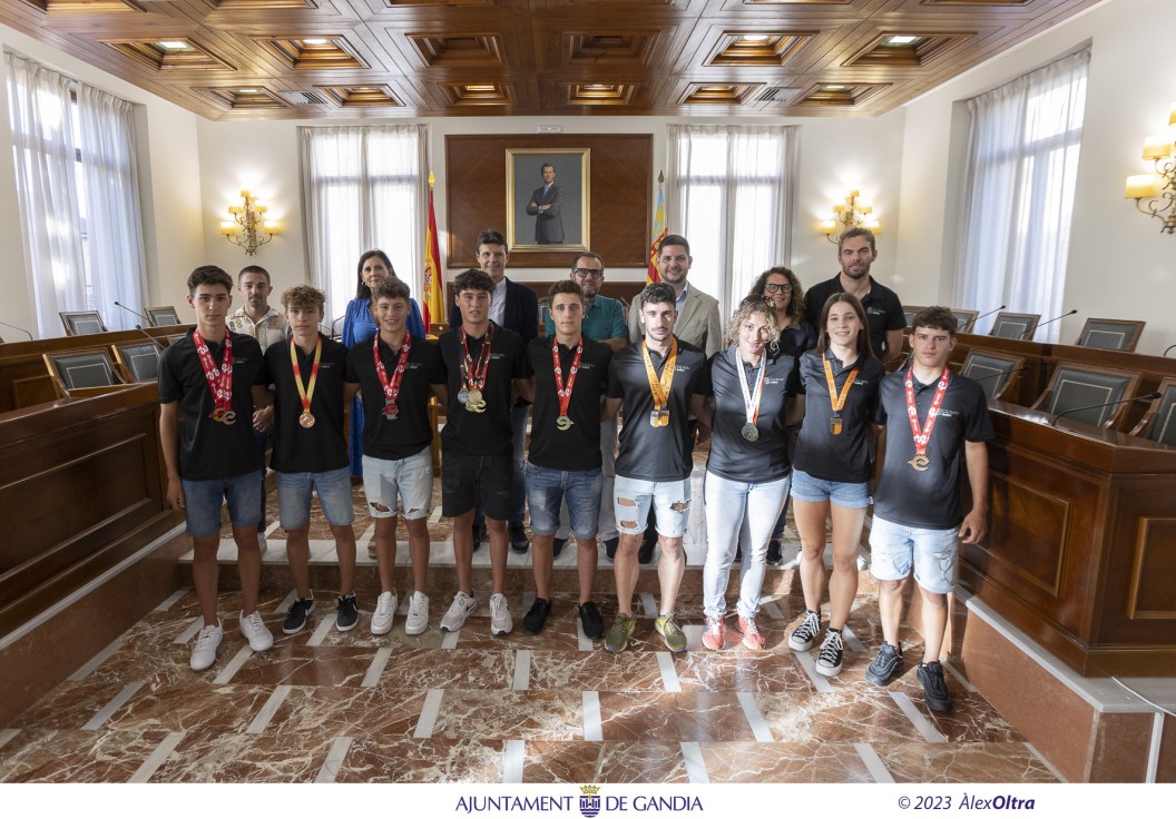 Recepción oficial y felicitación de Gandia al Club de Atletismo Safor Teika