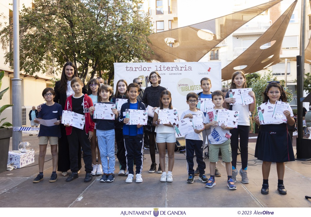 Gandia reconoce a sus lectores más fieles con motivo del Día de las Bibliotecas