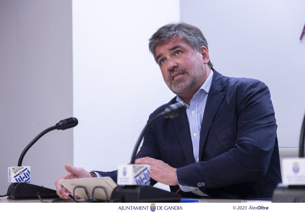 El PP de Gandia pide al PSOE de Prieto y Morant que pregunte a su militancia por la amnistía