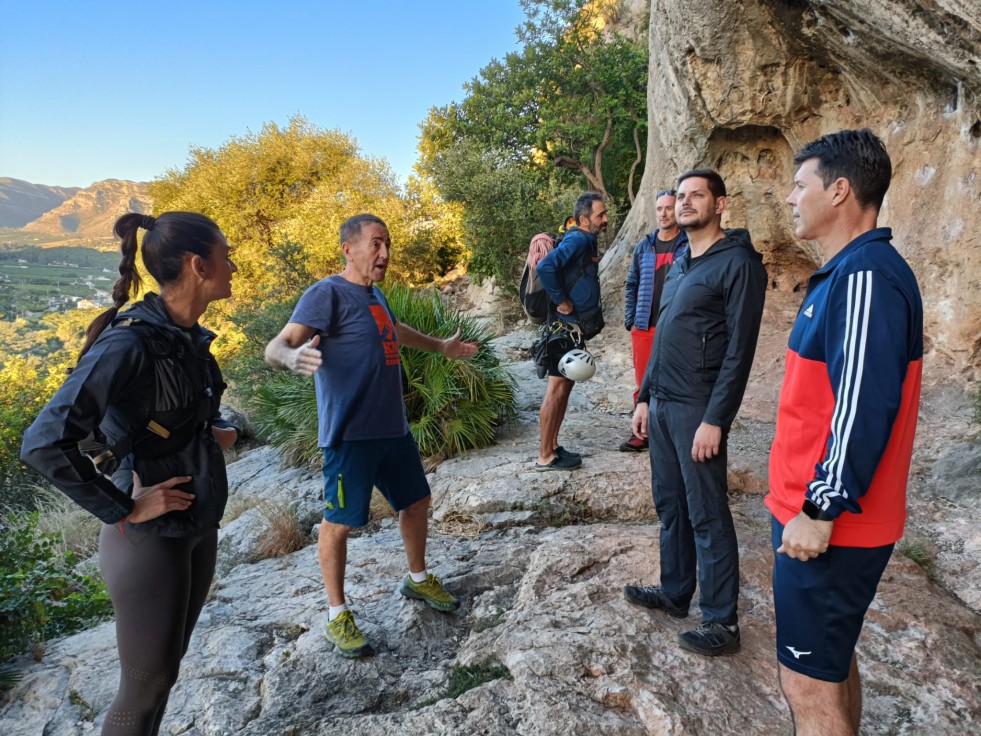 El Gobierno de Gandia comunica que ha adquirido la Peña Roja para consolidarla como atractivo turístico