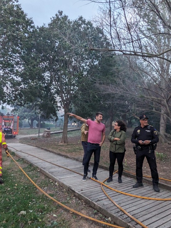Controlado el incendio iniciado esta tarde en el polígono de Alcodar de Gandia