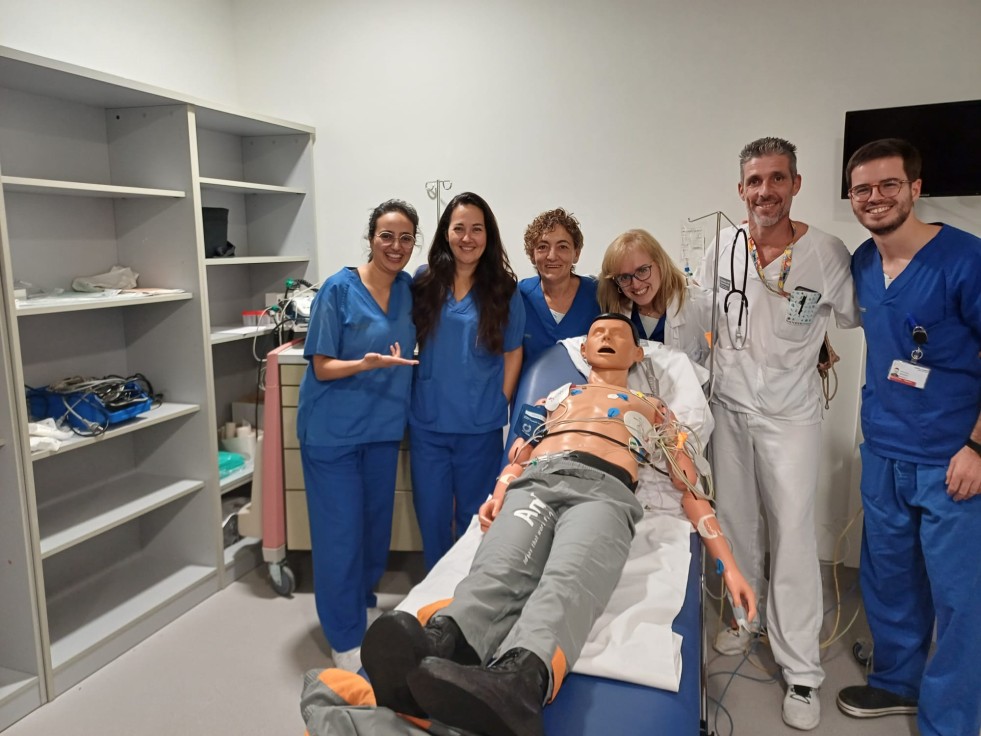 El Hospital de Gandia pone en marcha un programa de simulación para practicar casos urgentes