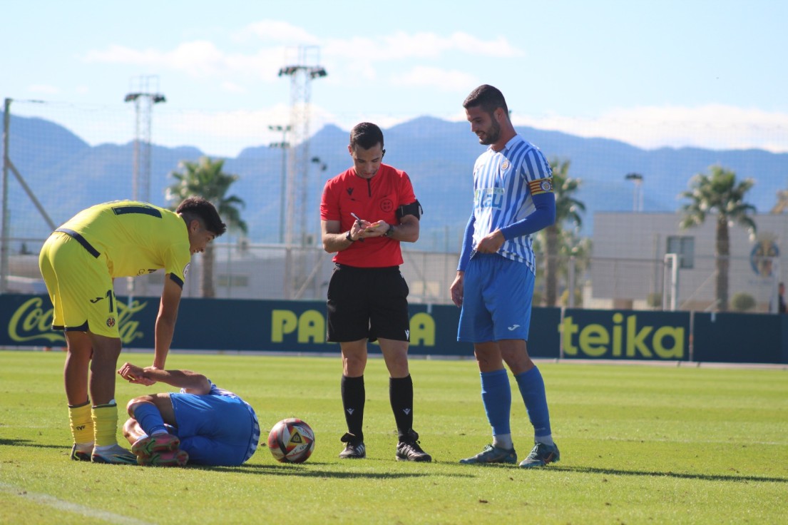 Óscar Bertó del CF Gandia también se someterá a una intervención