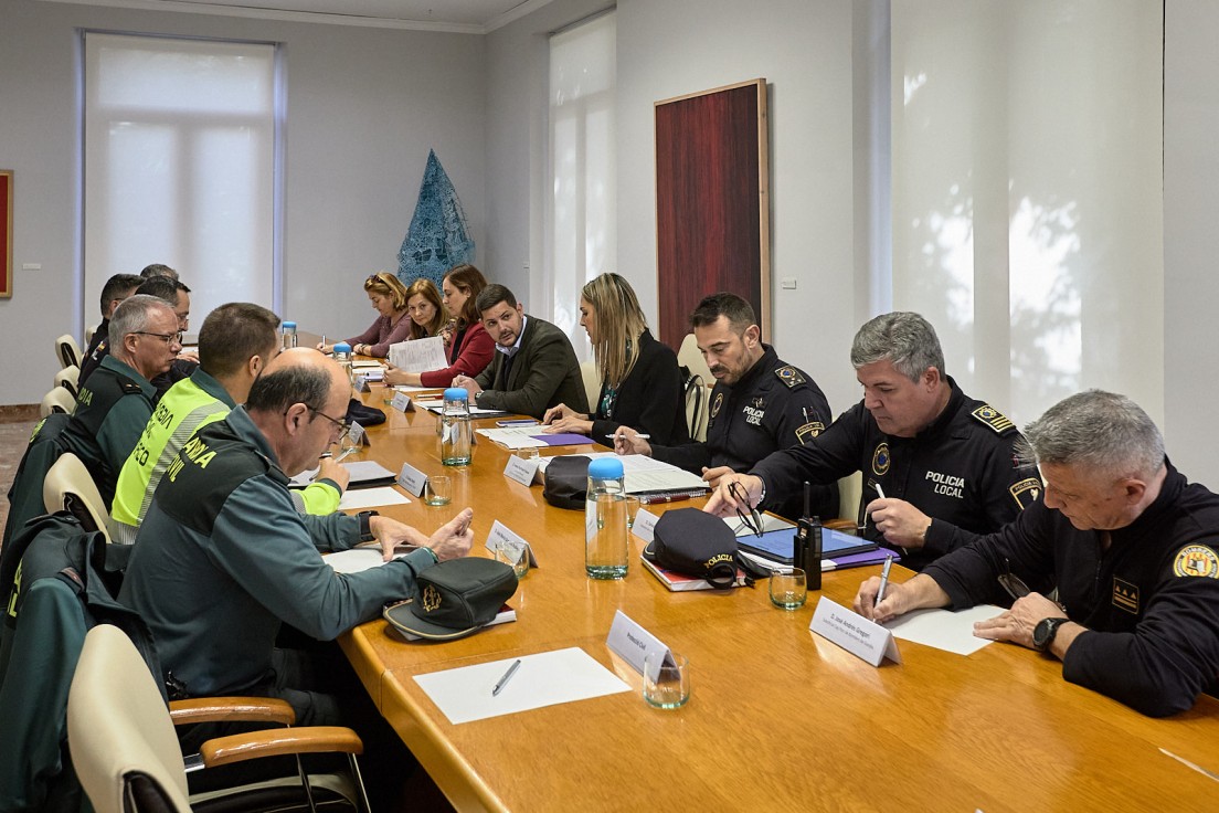 Gandia aumenta la presencia policial para reforzar la seguridad ciudadana en Navidad y Reyes