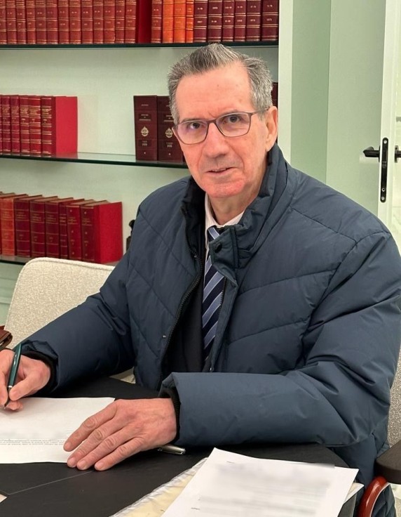 Vicente Antonio Luengo Lloret toma posesión como nuevo notario de Xeraco