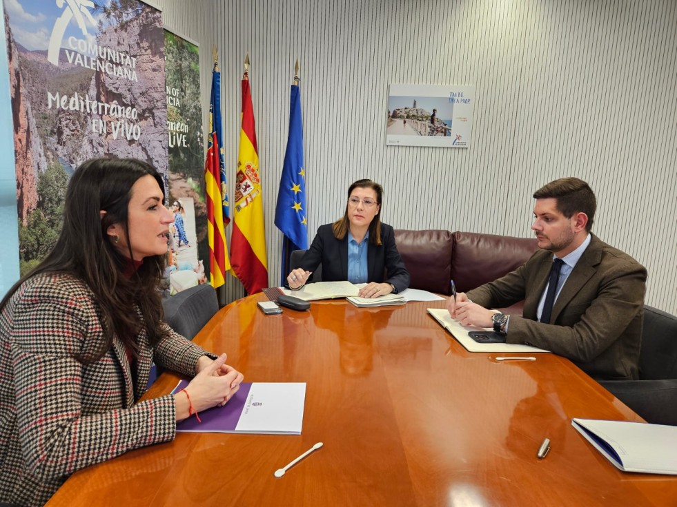 Gandia se reúne con la conselleria de Turismo en València para consolidar las líneas de trabajo