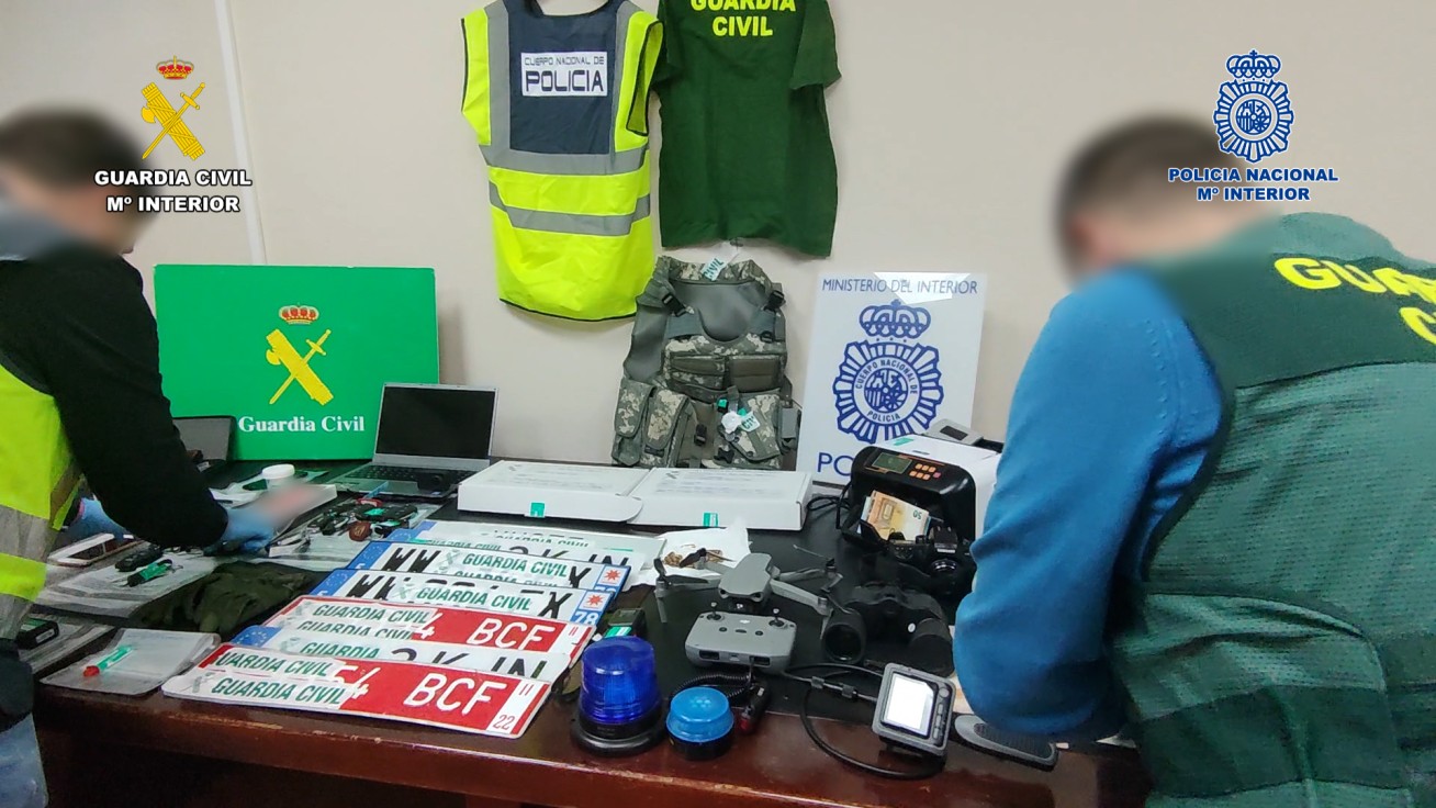 El robo de un tráiler en la Safor destapa un grupo criminal dedicado a dar vuelcos de droga desarticulado por la Guardia Civil y la Policía Nacional