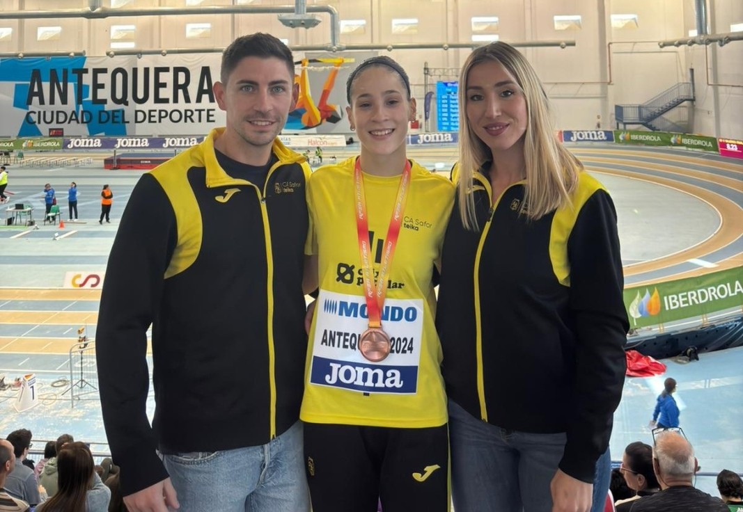 Laura Castillo del CA Safor Teika logra un bronce en los 200 m.l. del Campeonato de España Individual Promesa en Pista Cubierta