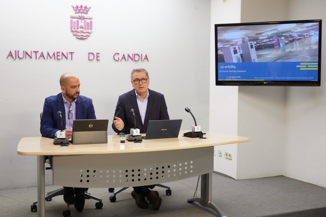 Nuevos sistemas de pago electrónico para facilitar el uso de los parkings municipales de Gandia