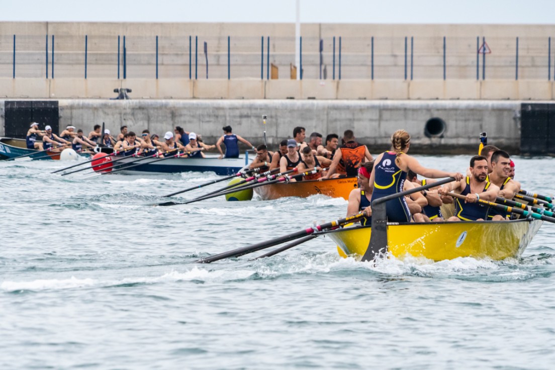 La Liga SUMA lleva 650 deportistas a Alicante en su VI Regata