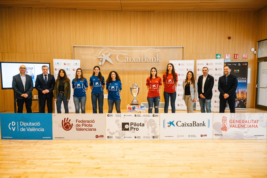 Victoria e Isabel y Ana, Júlia y Joana disputan en Orba la final de la Lliga CaixaBank de raspall femenino Pro1