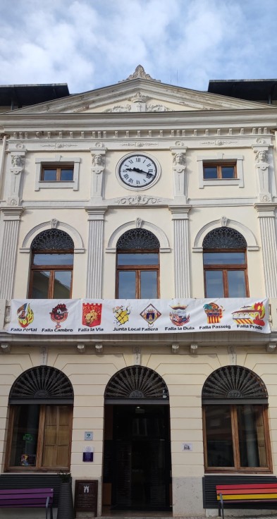 Tavernes convoca los Premios al Uso del Valenciano en las Fallas 2024