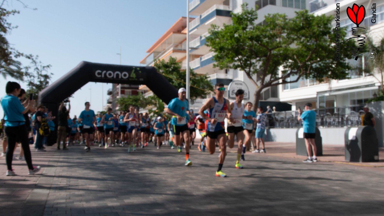 La IX Run for Parkinson se consolida como una cita solidaria y festiva en Gandia