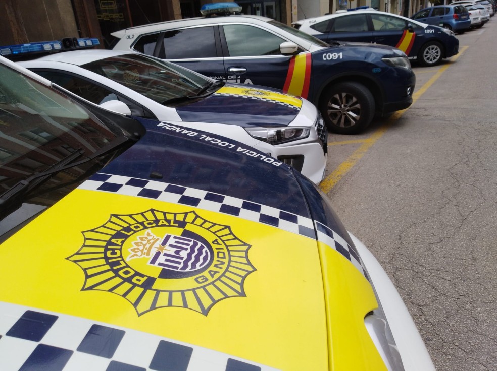 La Policía Local detiene a un violador de Barcelona al identificarlo en la playa de Gandia