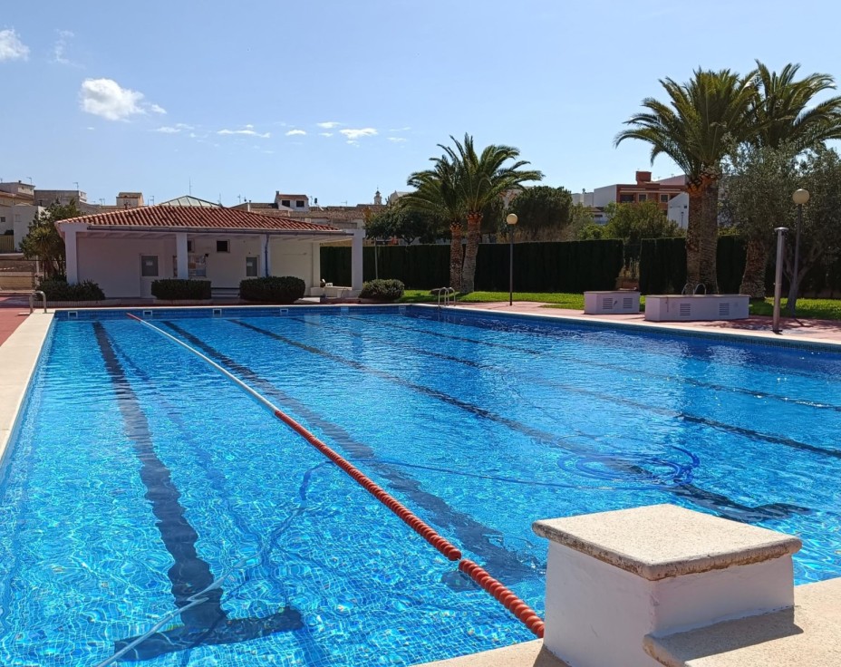 Ròtova adelanta la apertura de la piscina municipal, la abre hoy y amplía los horarios