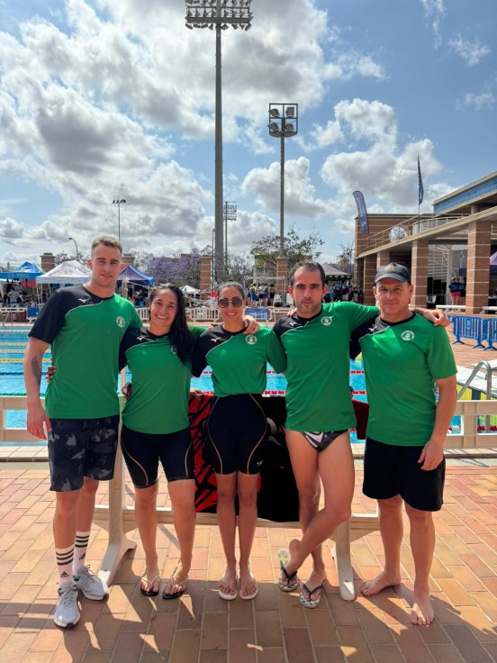 El NiE Gandia logra 8 medallas en el autonómico máster de verano